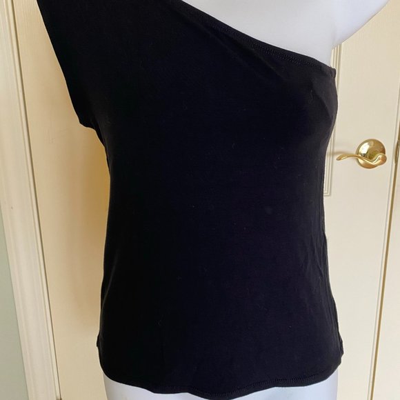 Top - Picture 2 of 3